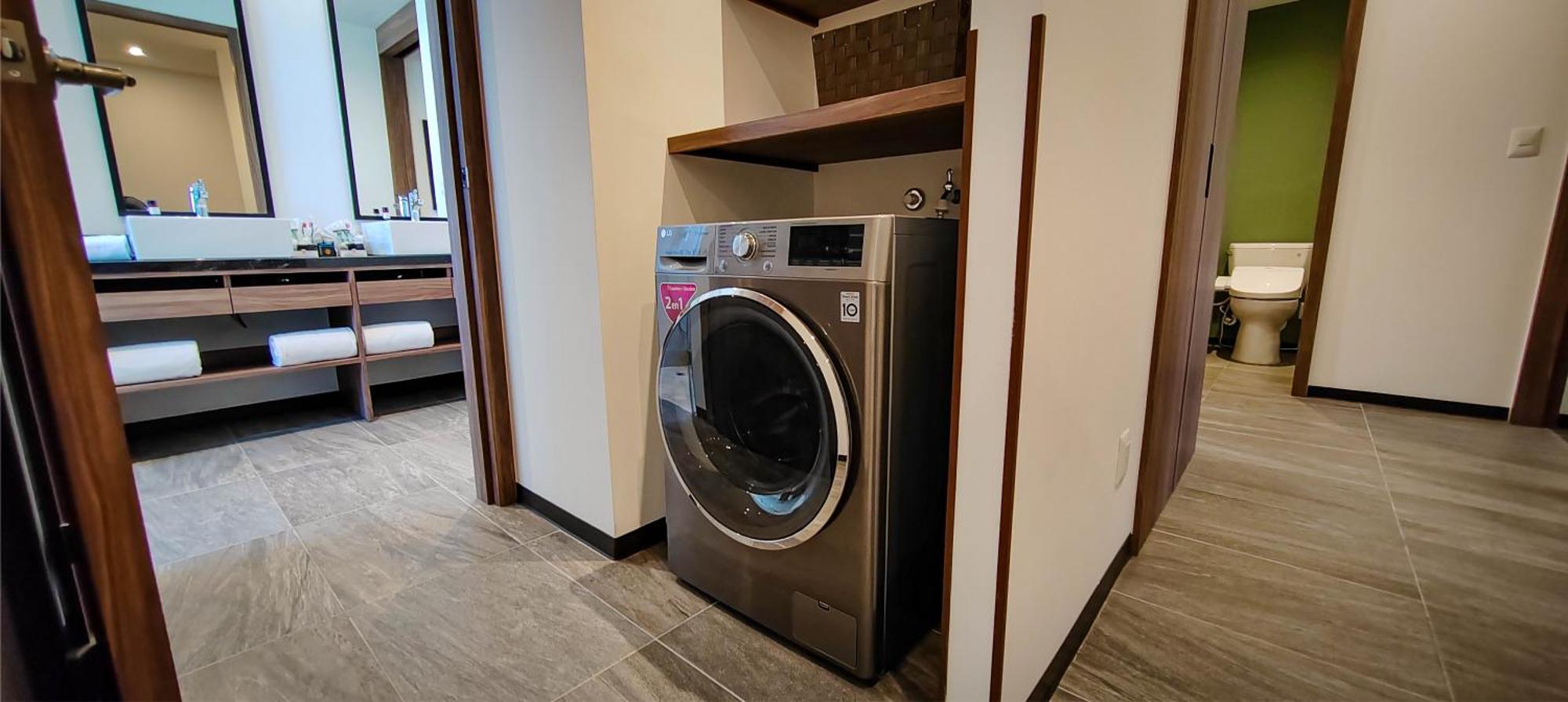 Fujitaya Queretaro Hotel Exterior photo A washing machine in a hotel room